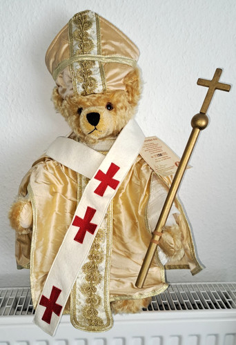 Hermann teddy papst benedikt - hermann,